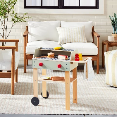Toy Indoor Grilling Playset - 18pc - Hearth & Hand™ With Magnolia 3 Toy Indoor Grilling Playset - 18pc - Hearth & Hand™ With Magnolia